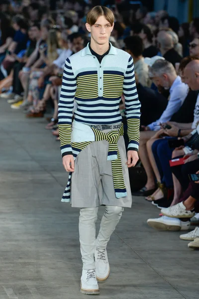 Look 26